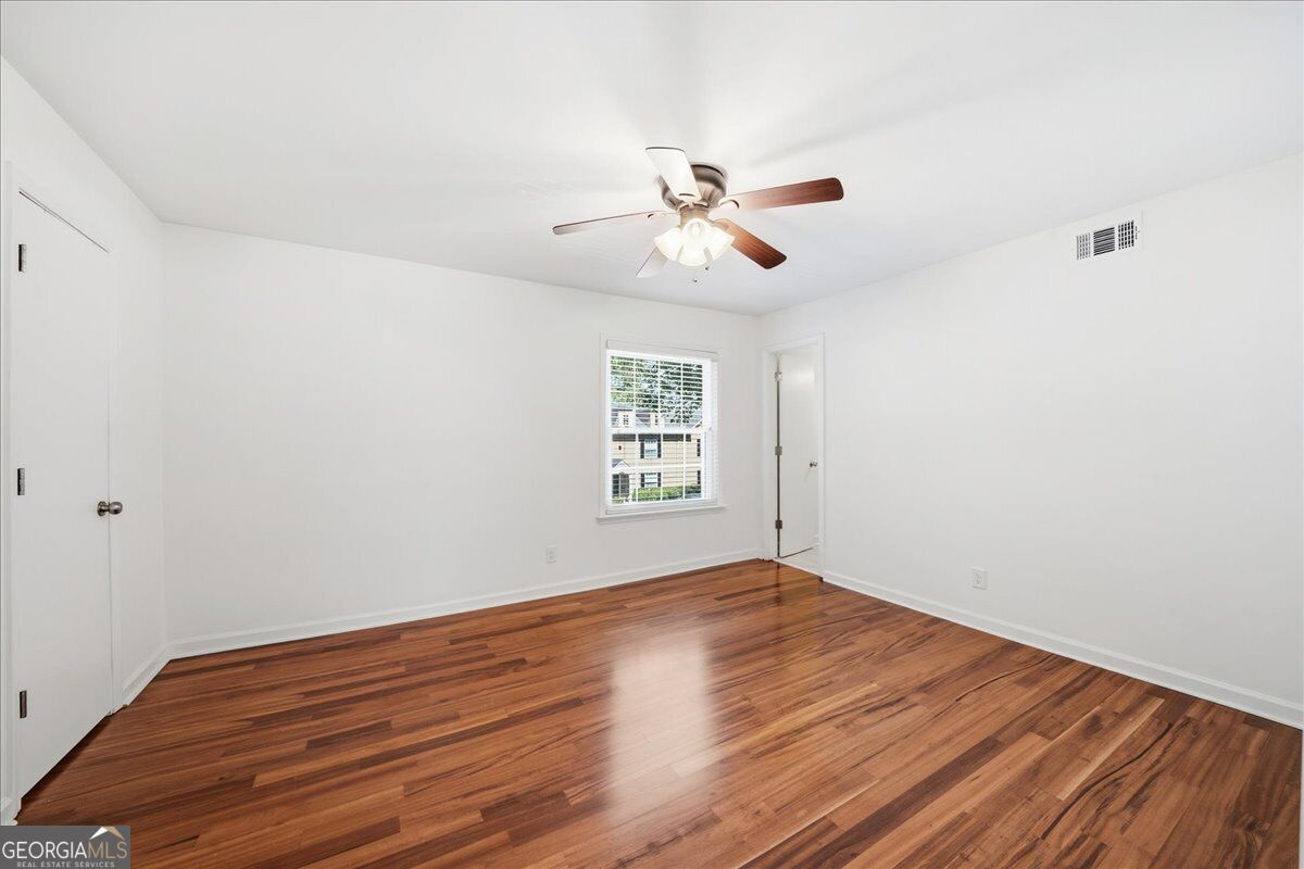 1402 Brighton Point Property Photo 17