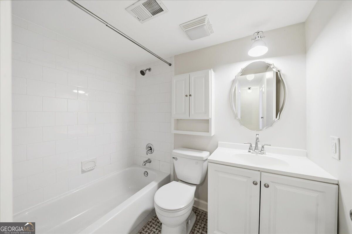 1402 Brighton Point Property Photo 19
