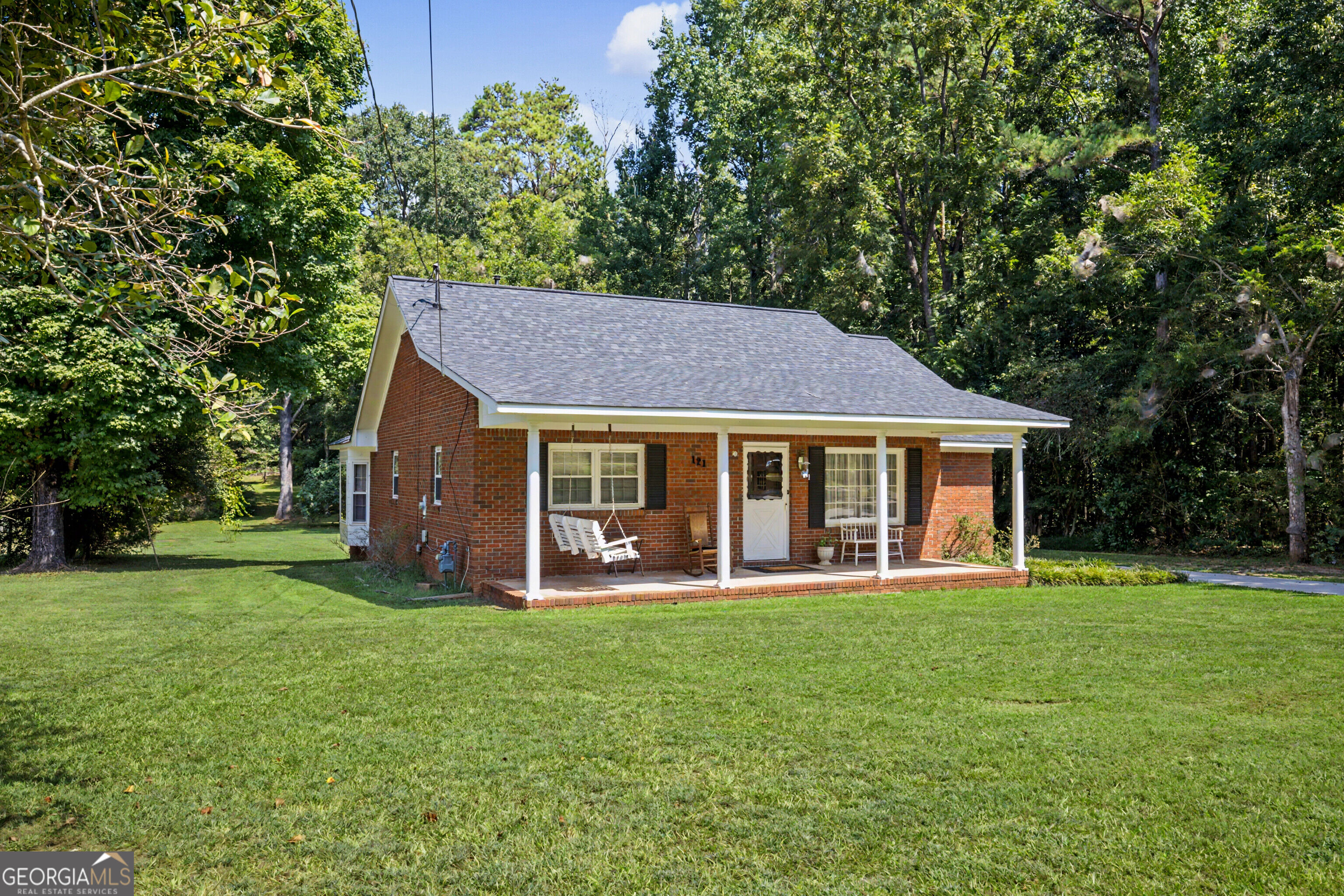 121 Laprade Rd Property Photo 2