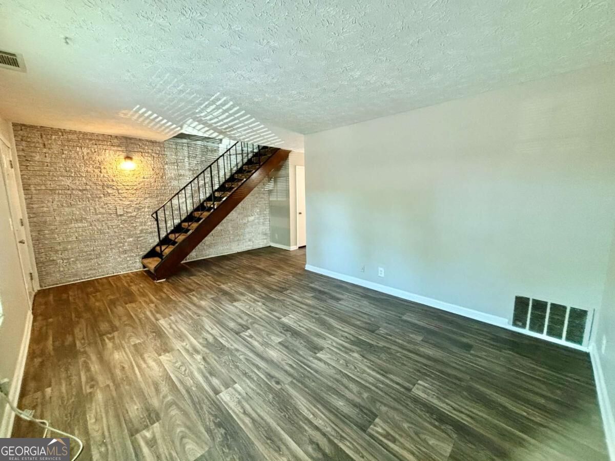 3198 Washington Road # 4 Property Photo 2
