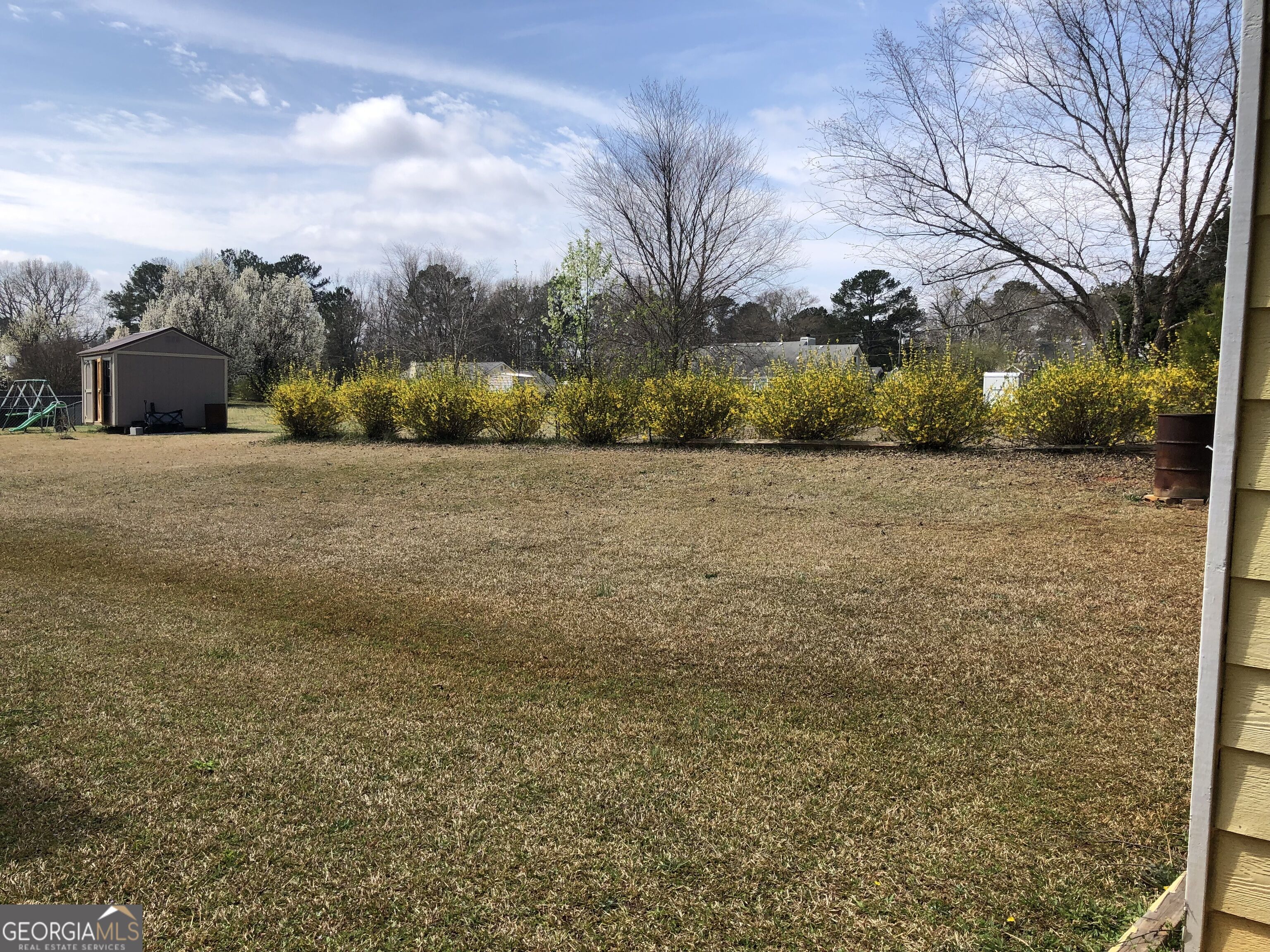 75 Oakwood Lane Property Photo 4