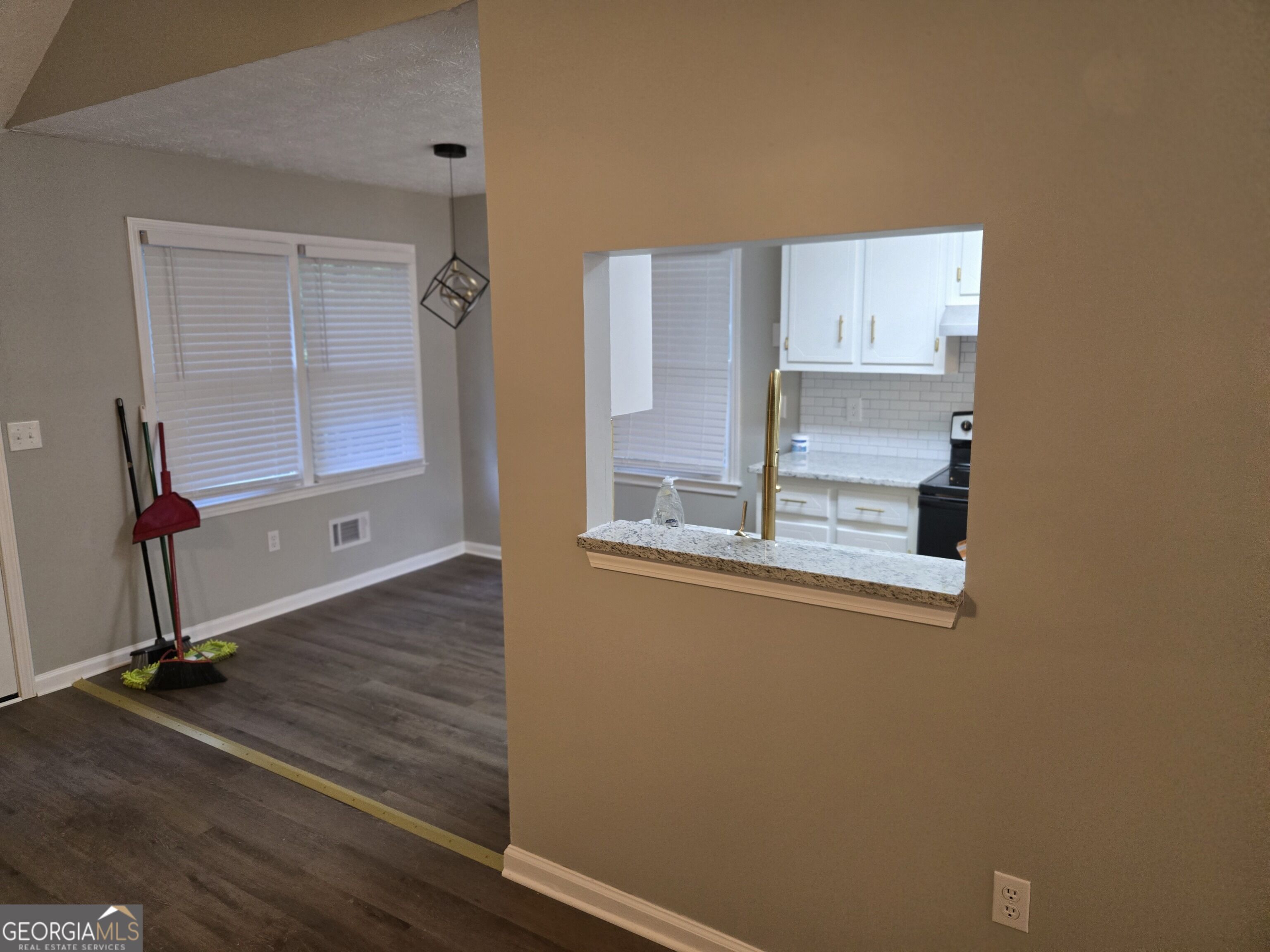 4809 Cedar Lake Drive Property Photo 10