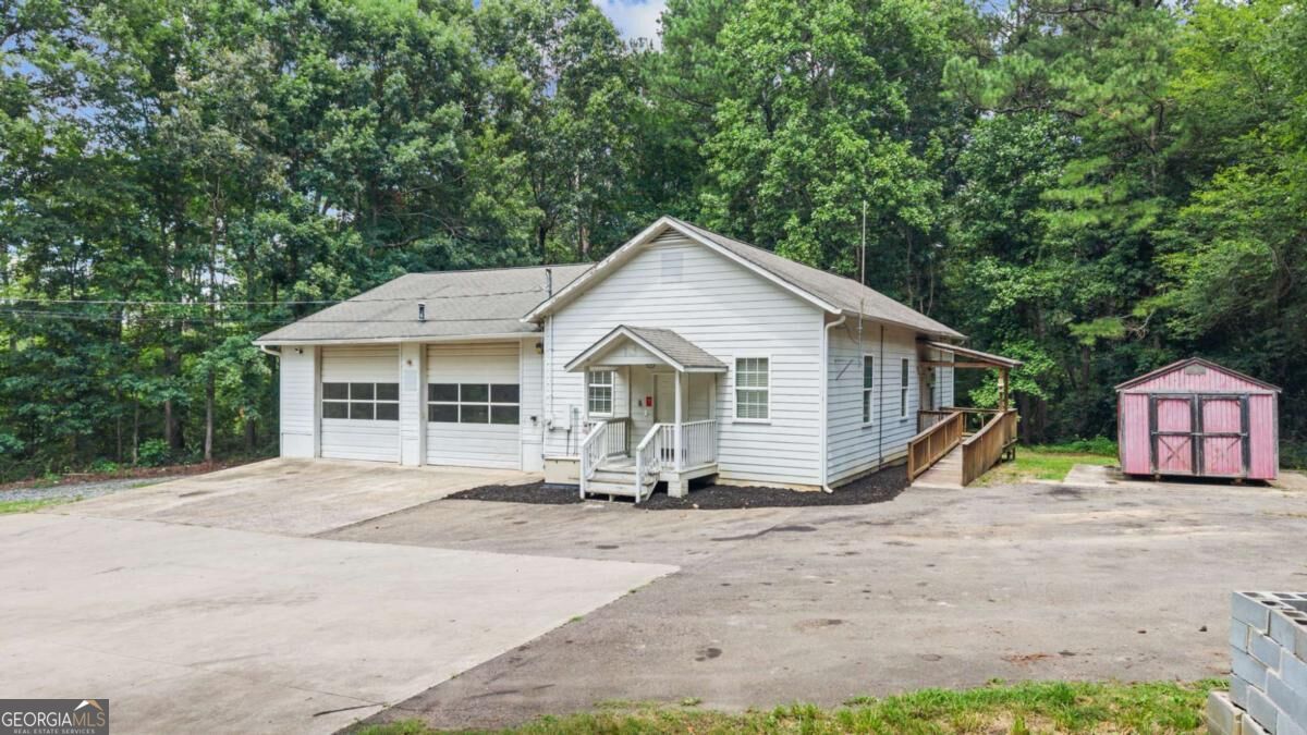 2833 Knox Bridge Highway # B Property Photo 2