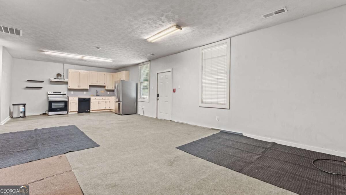 2833 Knox Bridge Highway # B Property Photo 7