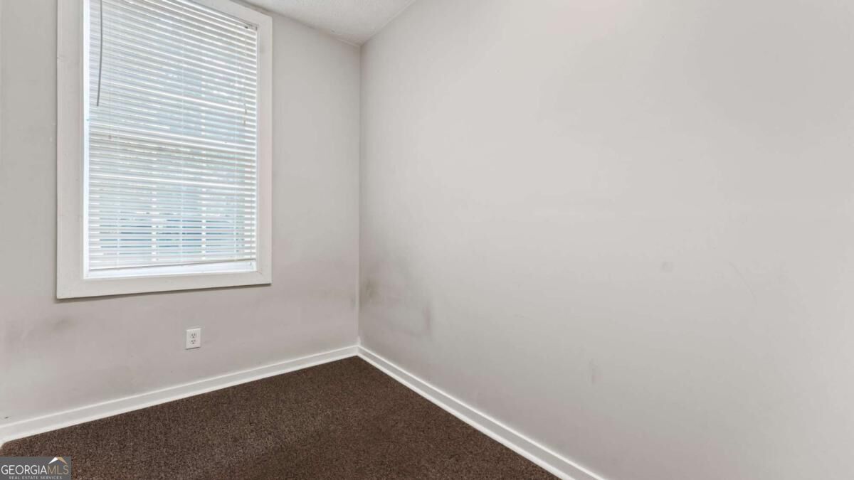 2833 Knox Bridge Highway # B Property Photo 11