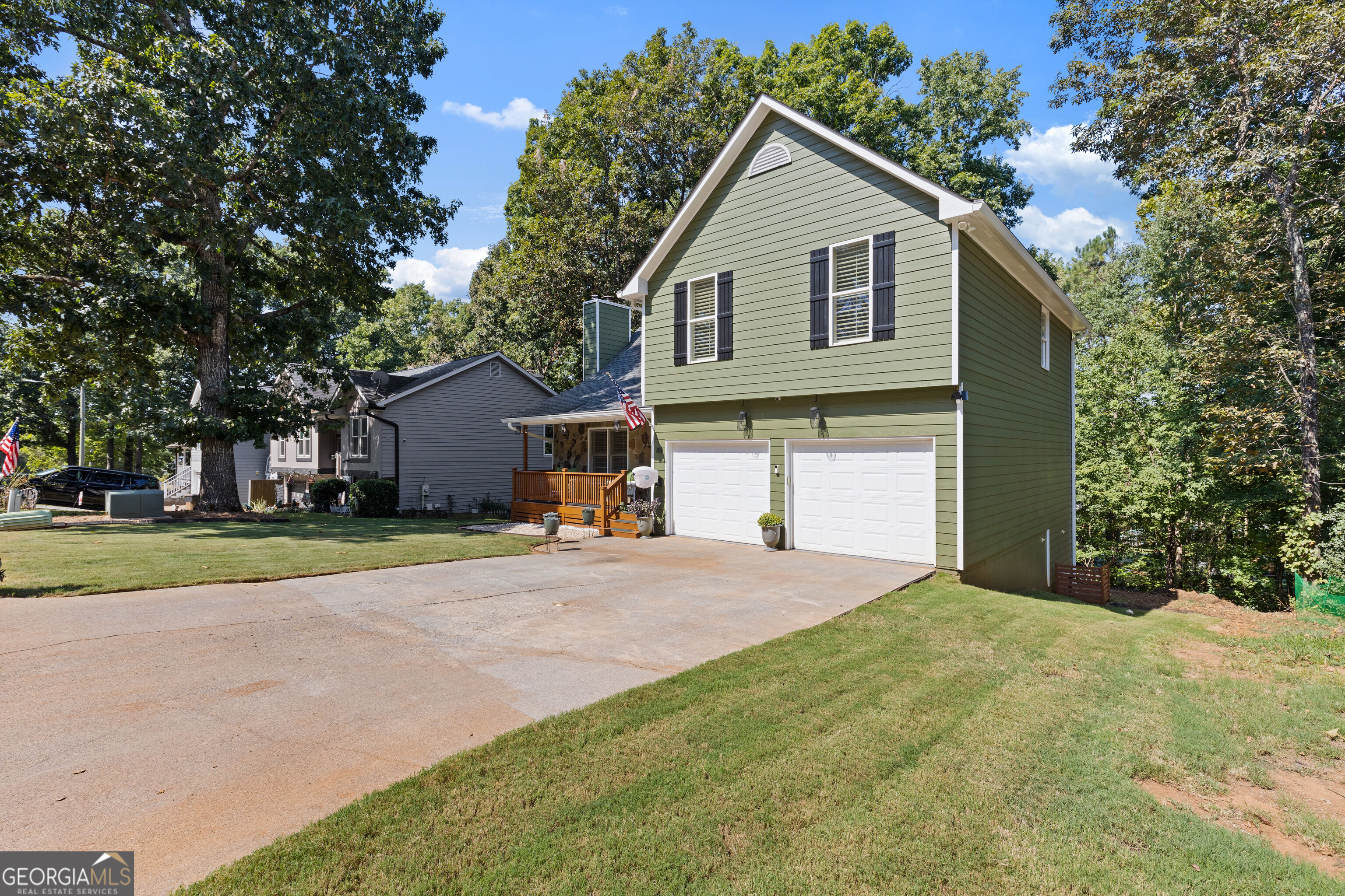 69 White Oak Drive Se Property Photo 2