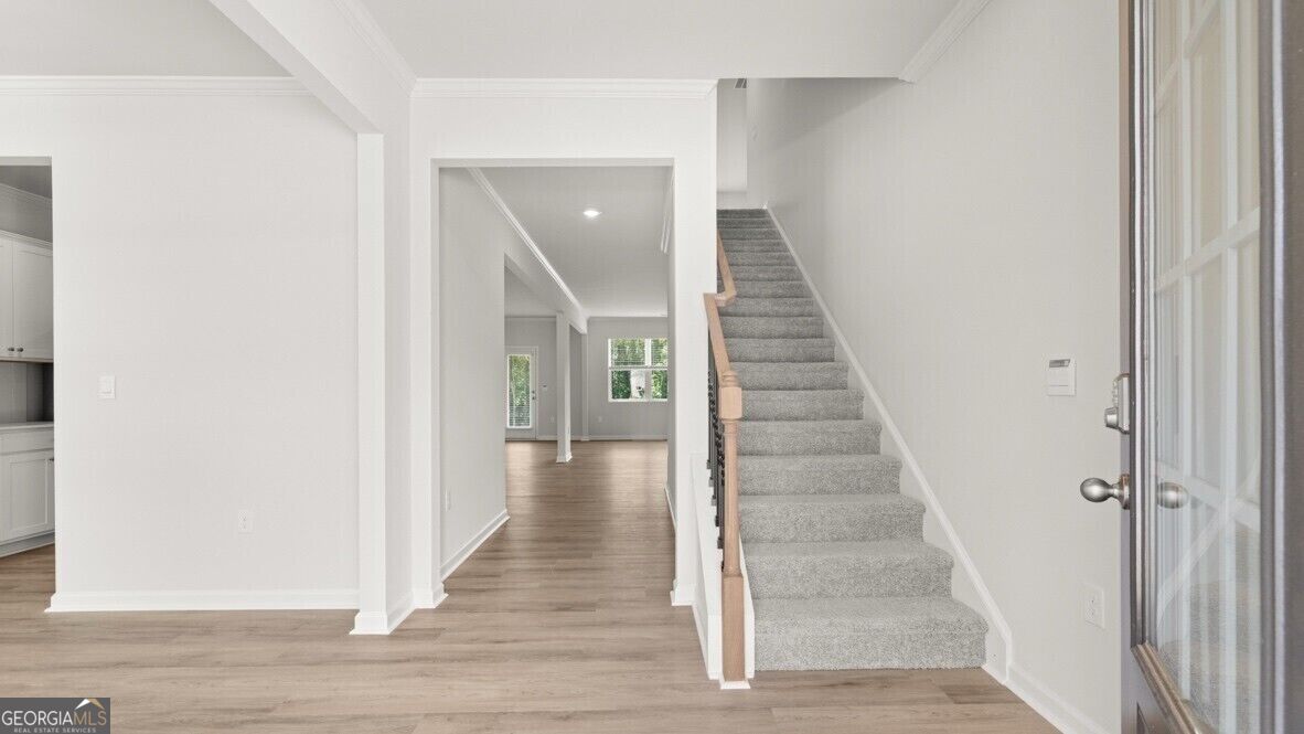 360 Grandview Drive Property Photo 2