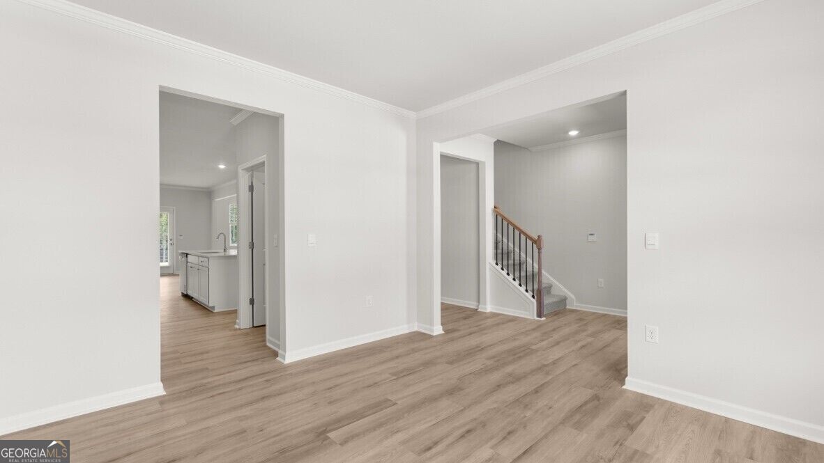 360 Grandview Drive Property Photo 4