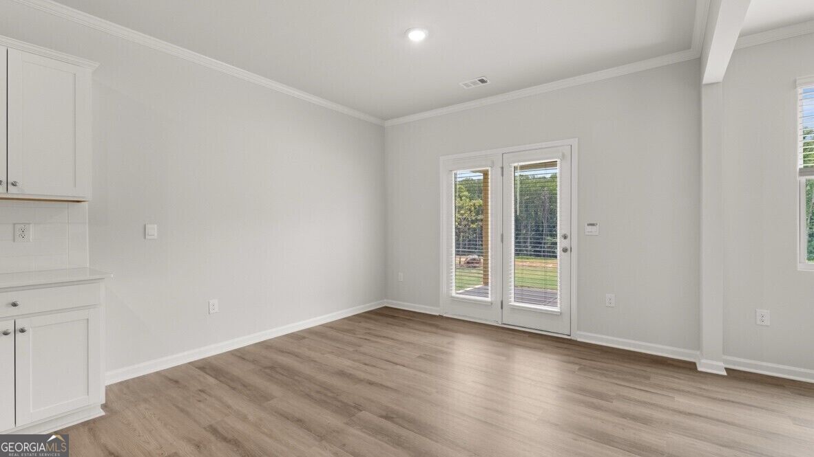 360 Grandview Drive Property Photo 11