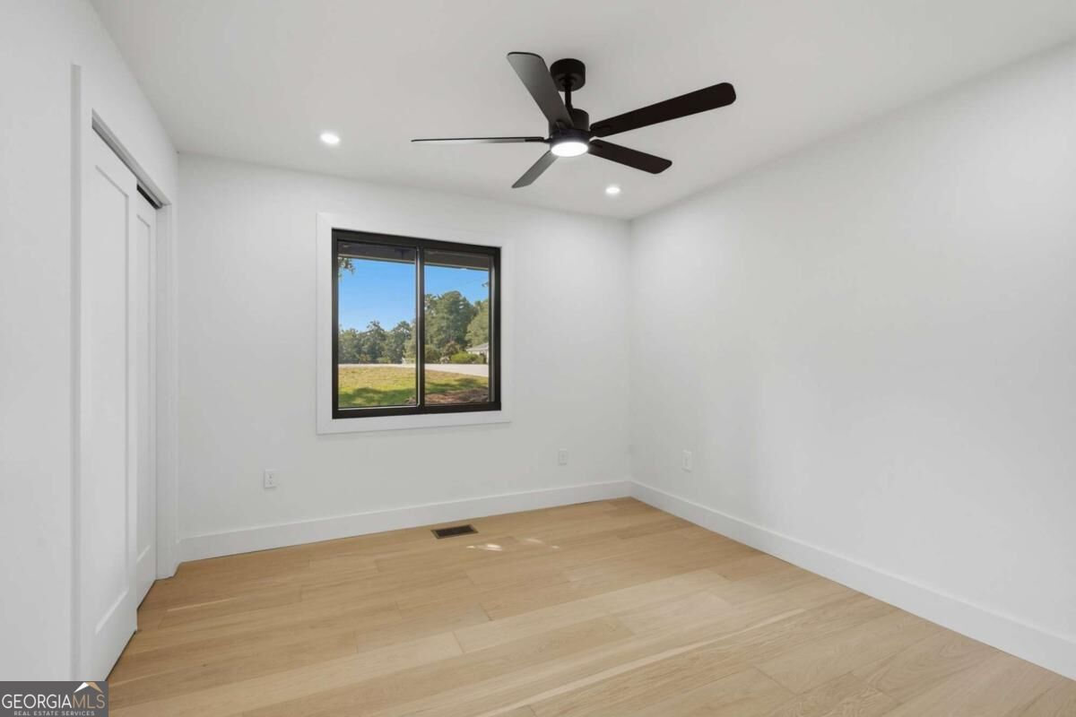 190 Crestwood Court Property Photo 30