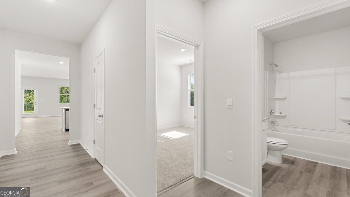 2973 Holden Street Property Photo 4