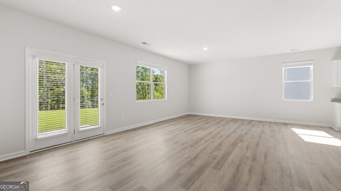 2973 Holden Street Property Photo 12