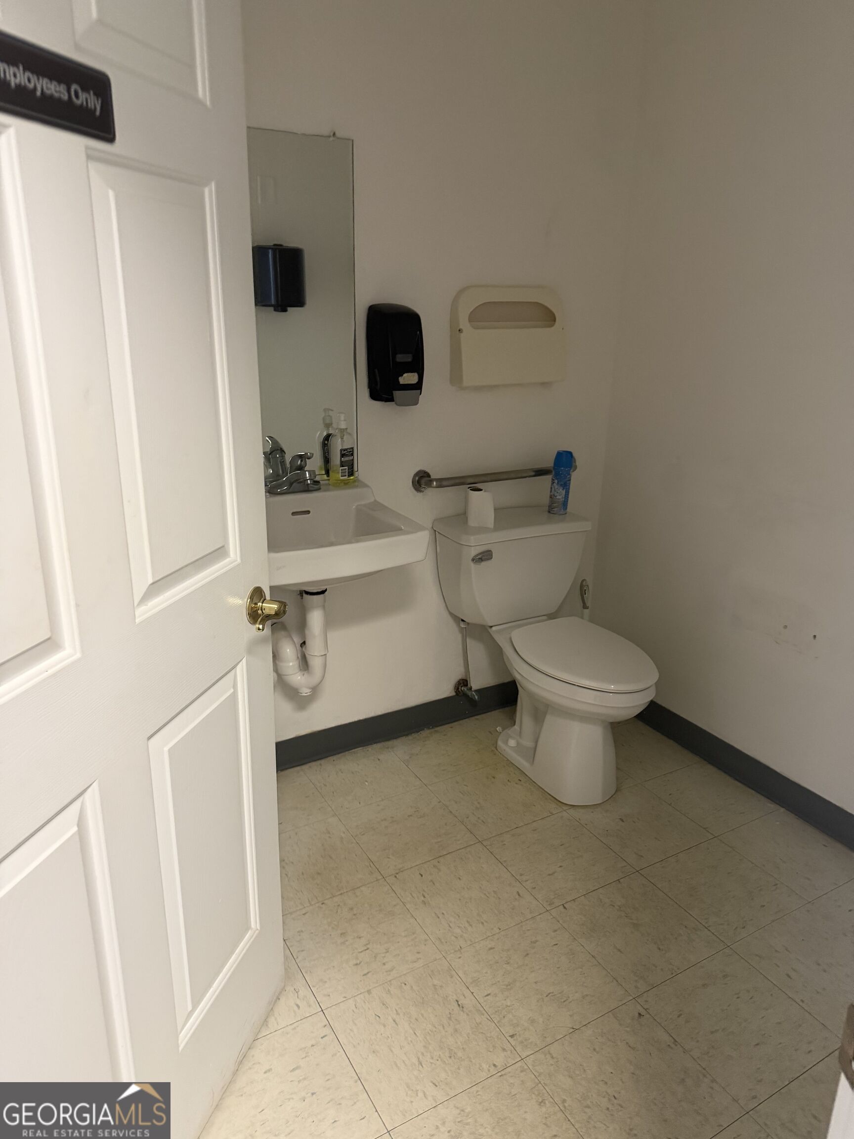 1574 Williamson Road Property Photo 11