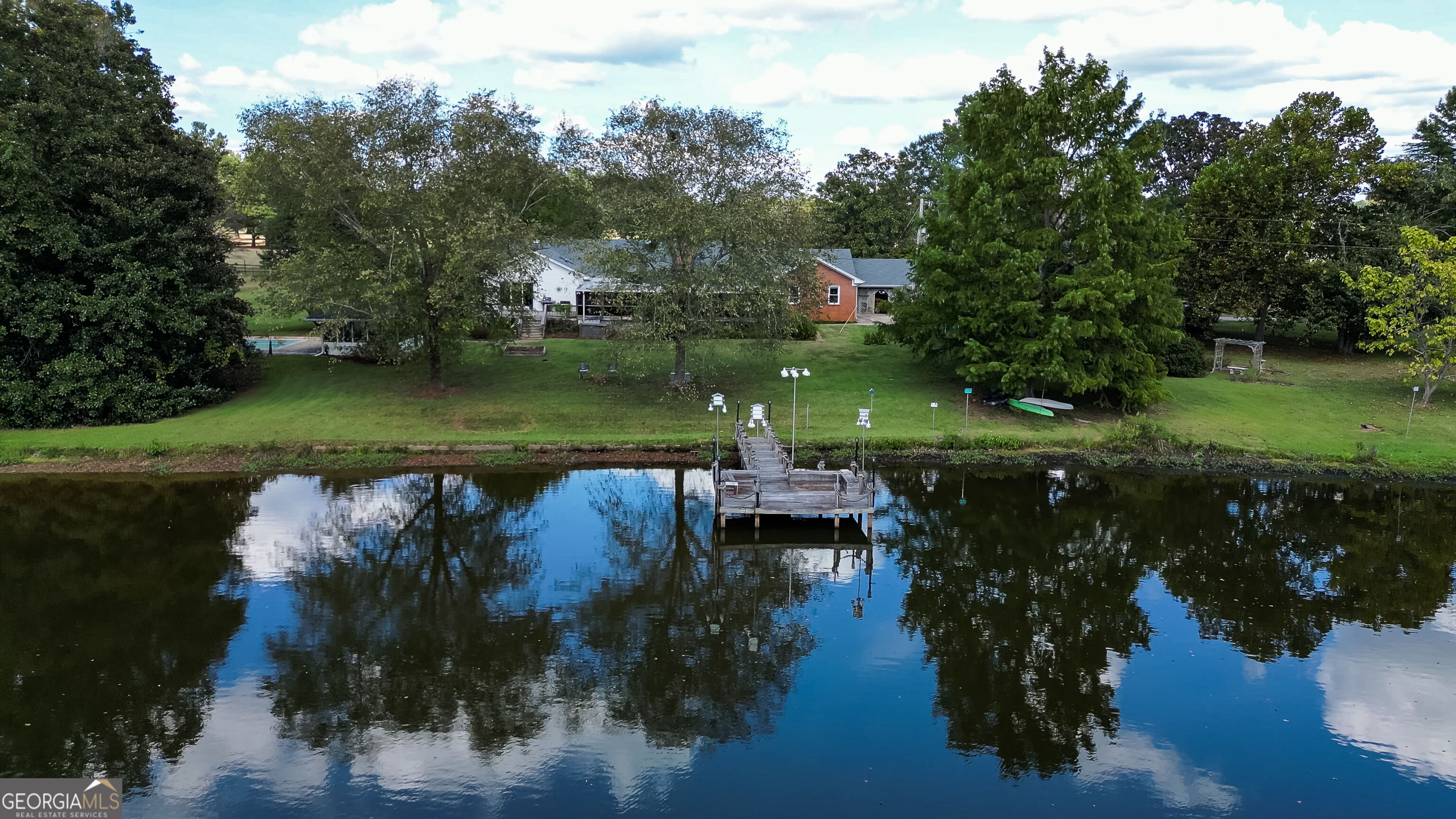 187 Peeples Road Property Photo 4