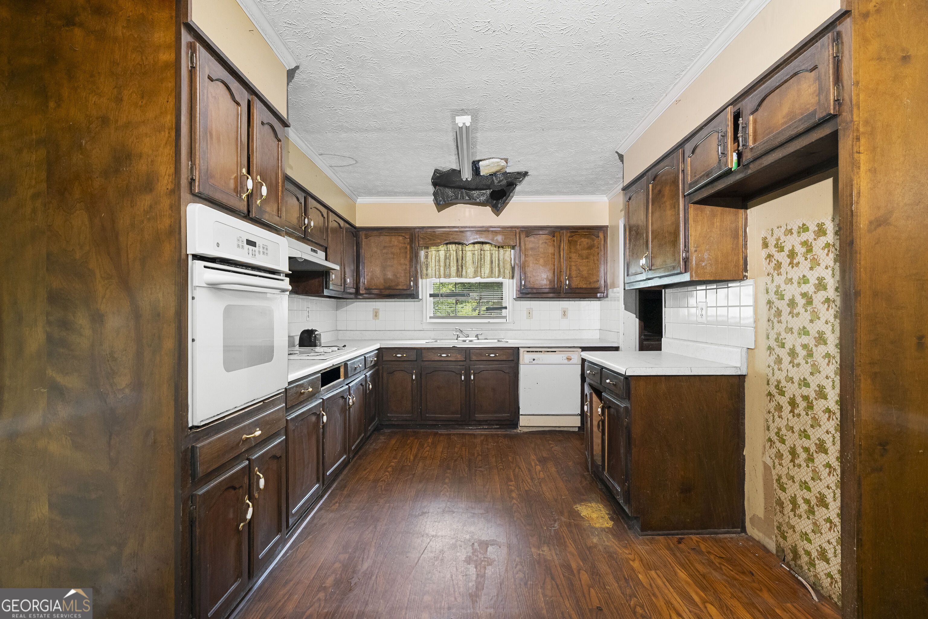 1031 Second Street Property Photo 14