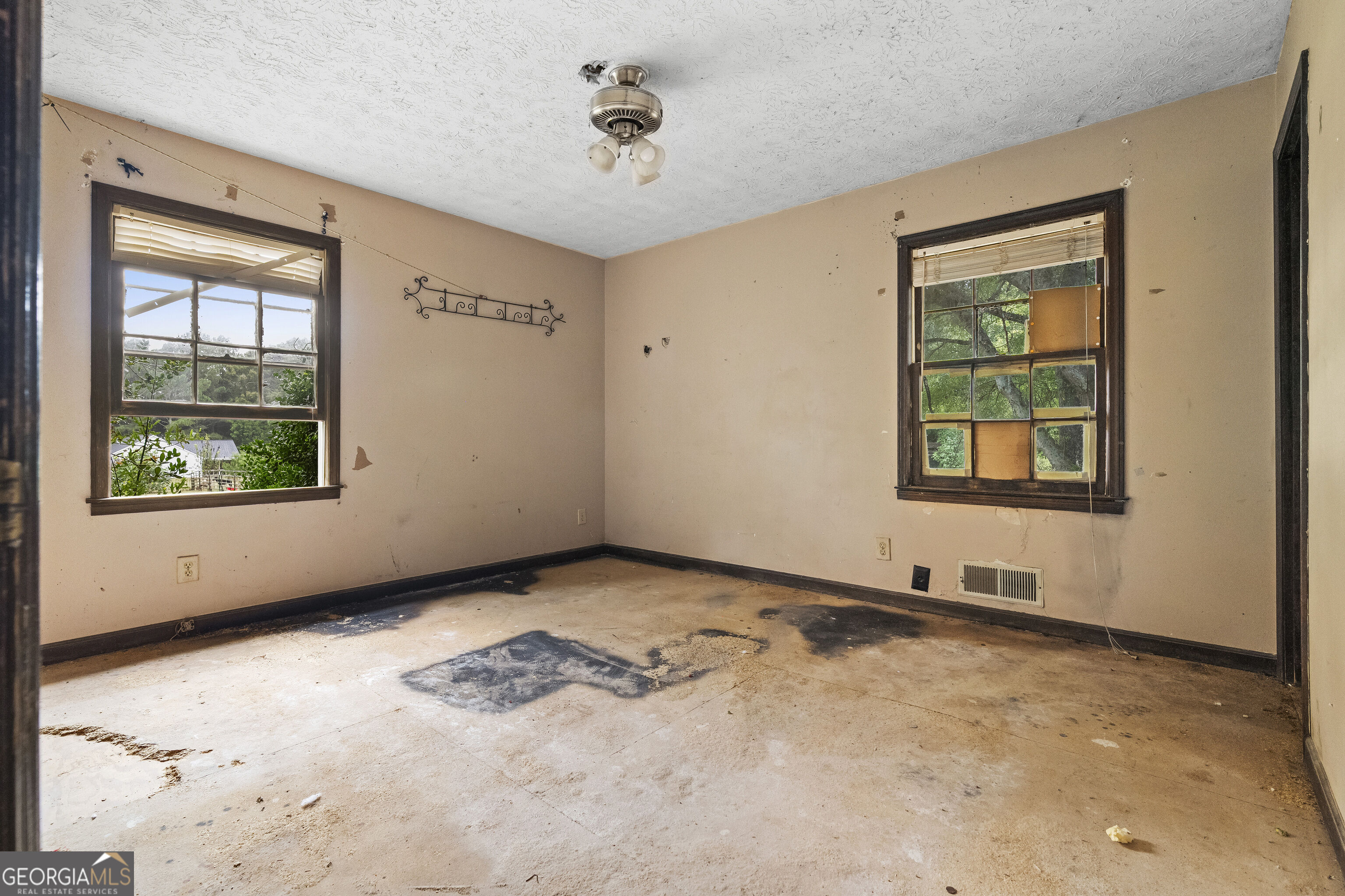 1031 Second Street Property Photo 21