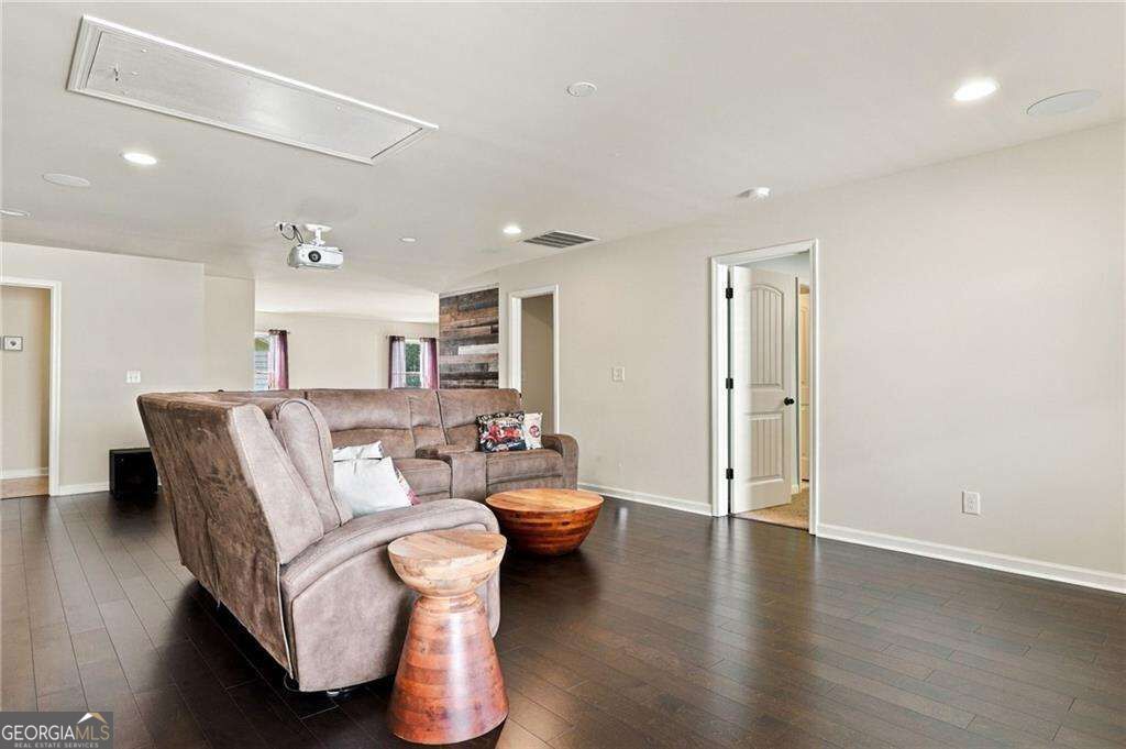5765 Willow Oak Pass Property Photo 14