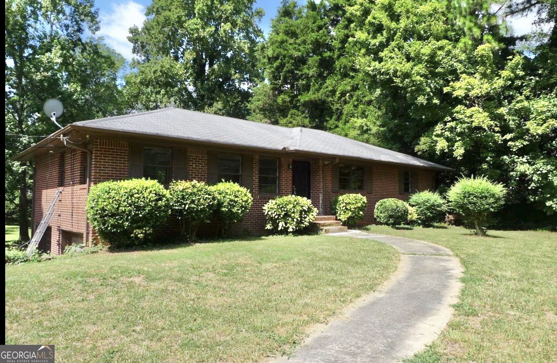 2808 Benjamin E Mays Drive SW