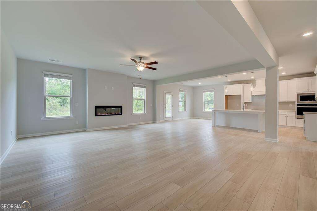 709 Dunlake Way Property Photo 15