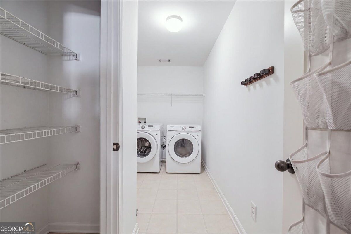 233 Mcbee Place Property Photo 22