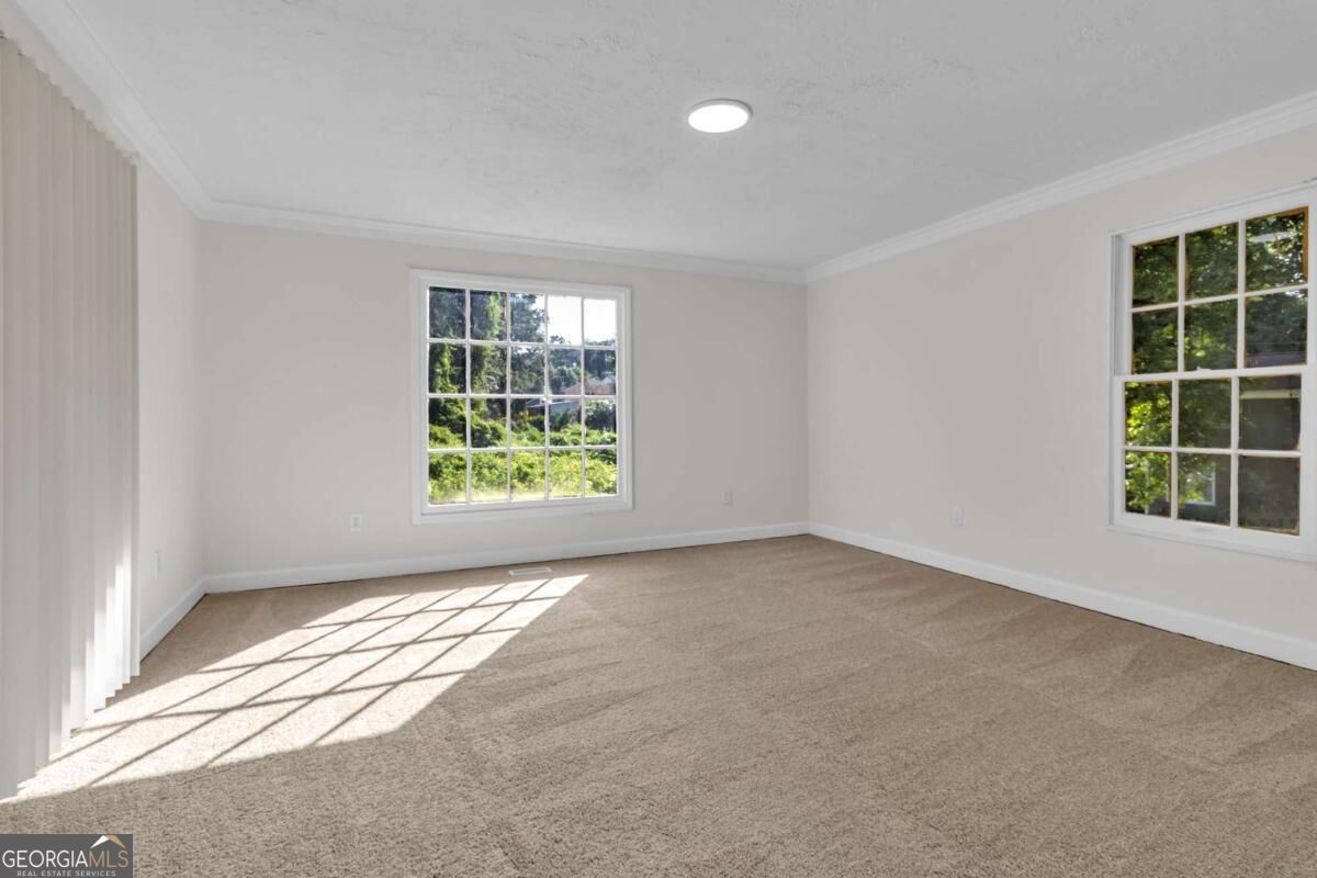 661 Bantry Lane Property Photo 17