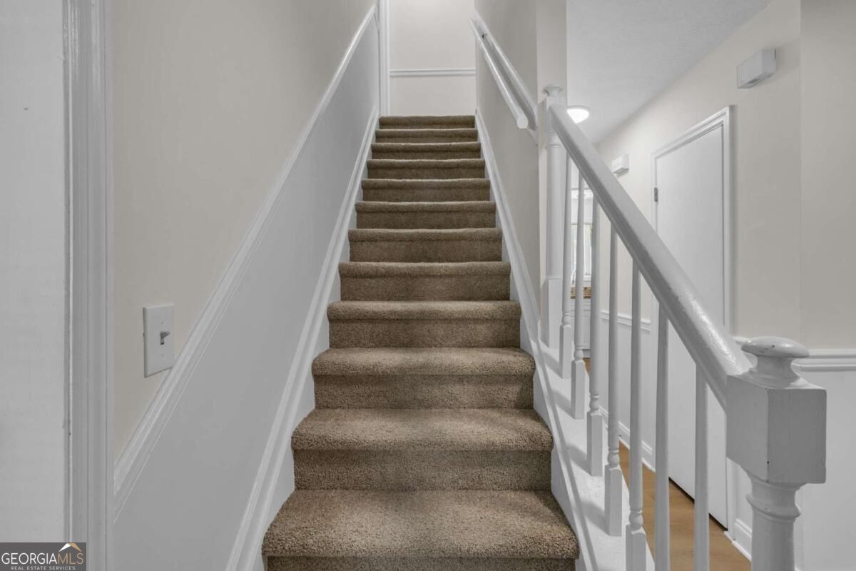 661 Bantry Lane Property Photo 22