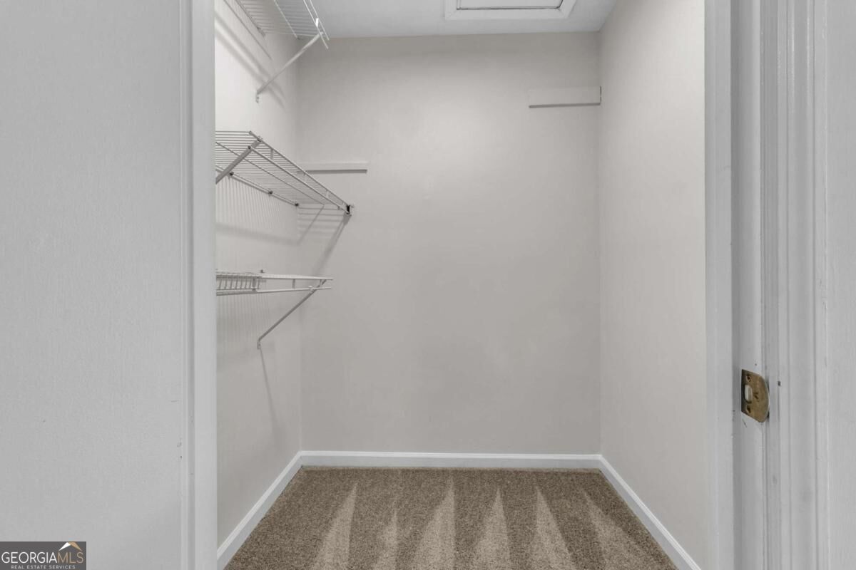 661 Bantry Lane Property Photo 24