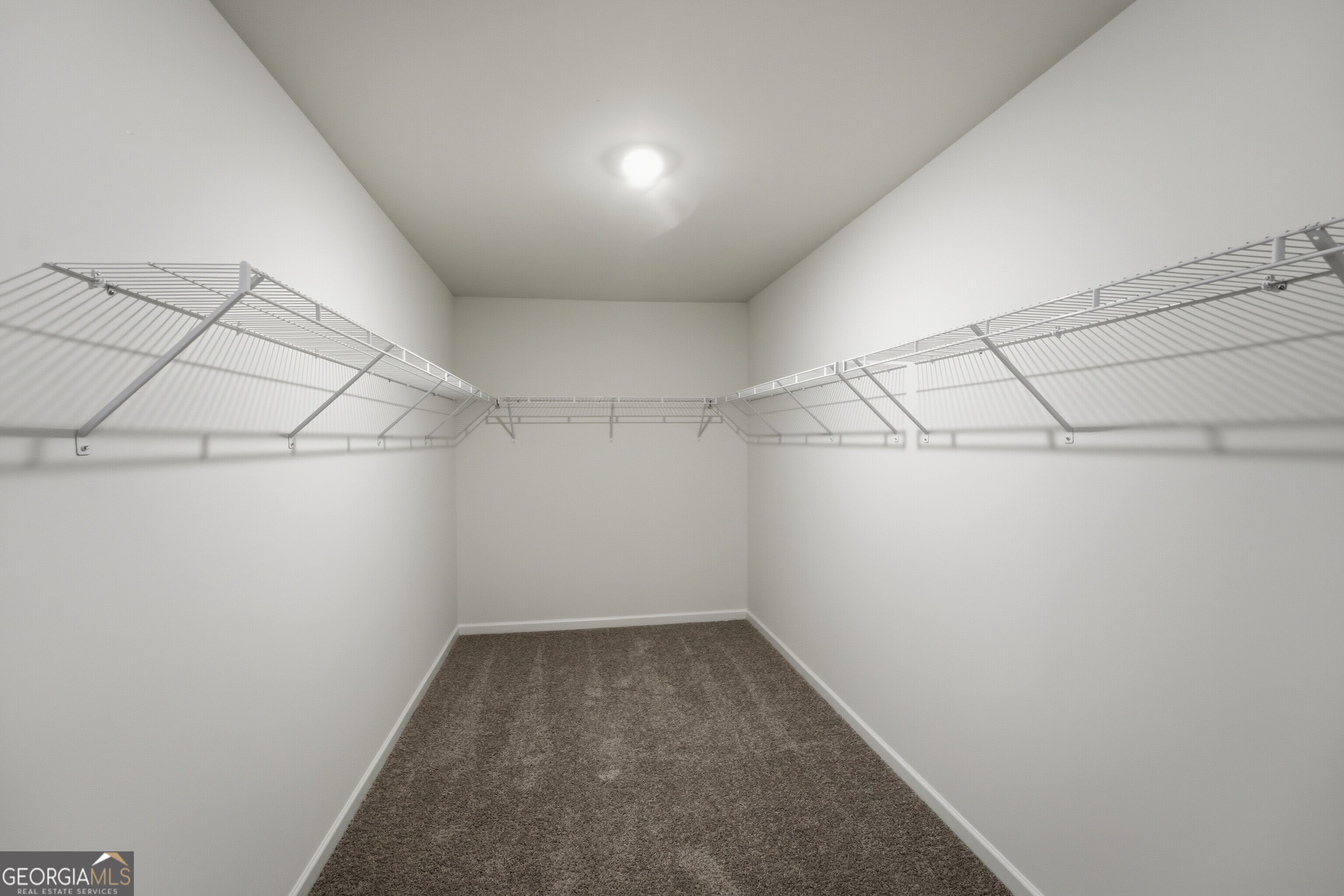 126 Hampton Hollow Drive Property Photo 15