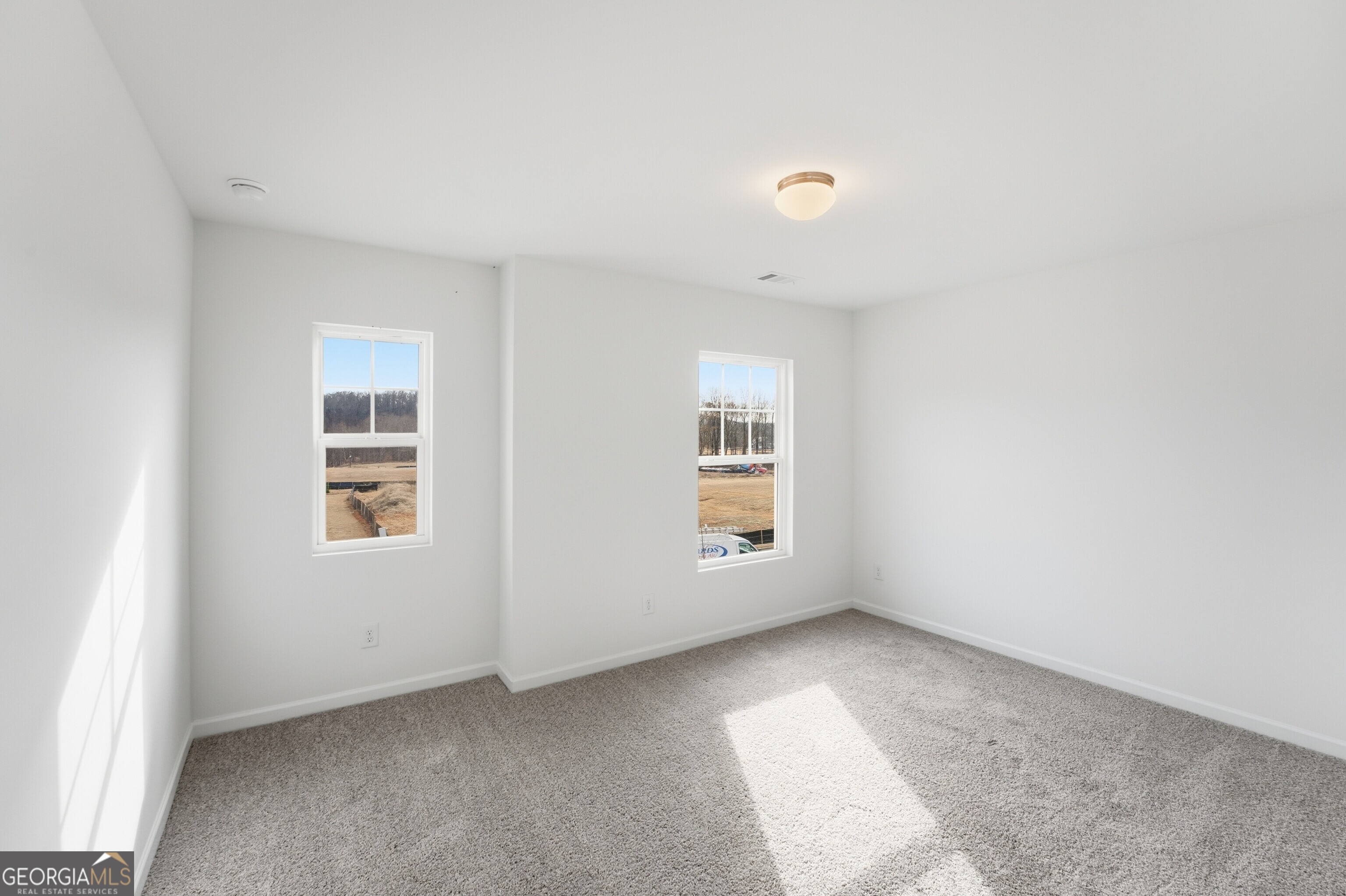 126 Hampton Hollow Drive Property Photo 18