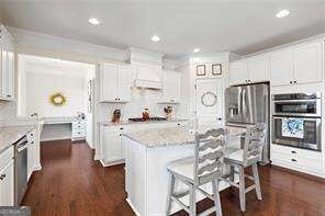 496 Spring View Drive Property Photo 8