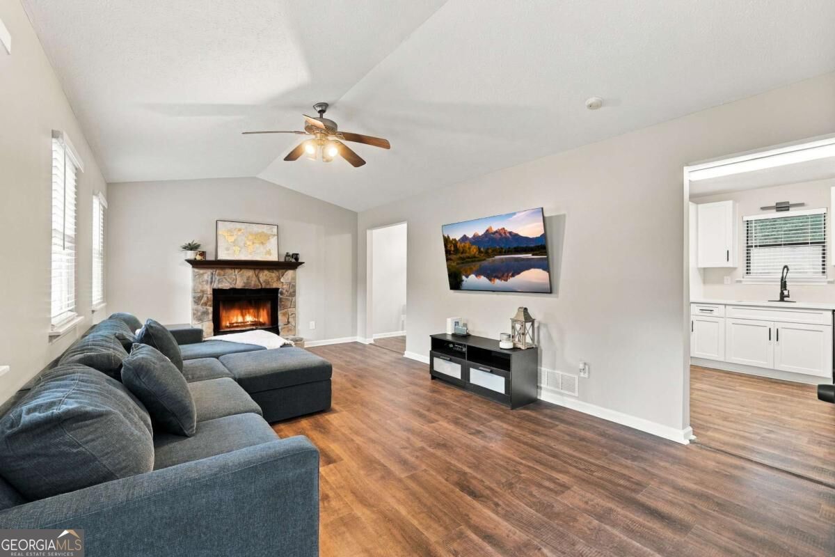 191 Wana Circle Se Property Photo 2