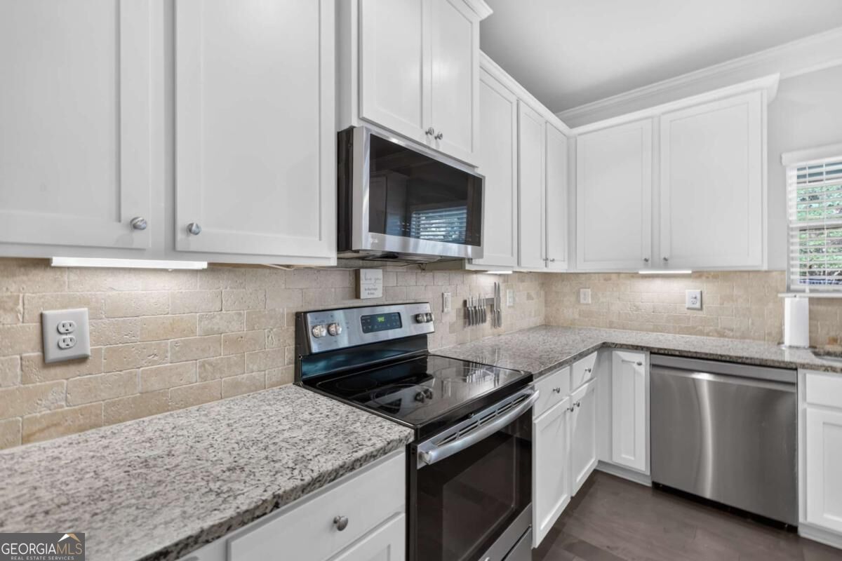 740 Jefferson Boulevard Property Photo 11