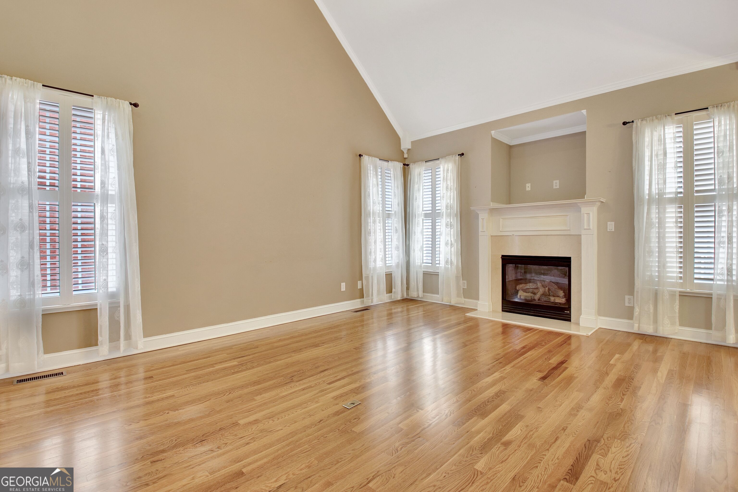 216 Ashton Park Property Photo 8