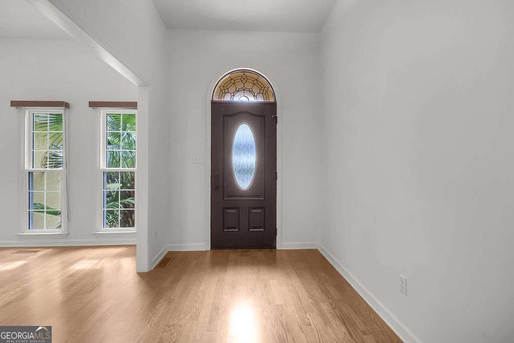 230 Lyman Hall Property Photo 10