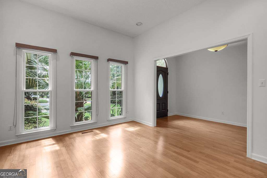 230 Lyman Hall Property Photo 12
