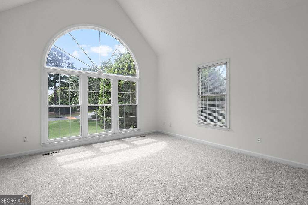 230 Lyman Hall Property Photo 17