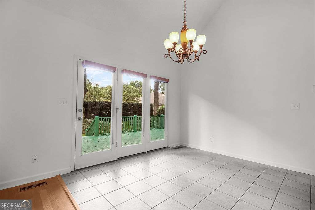 230 Lyman Hall Property Photo 34