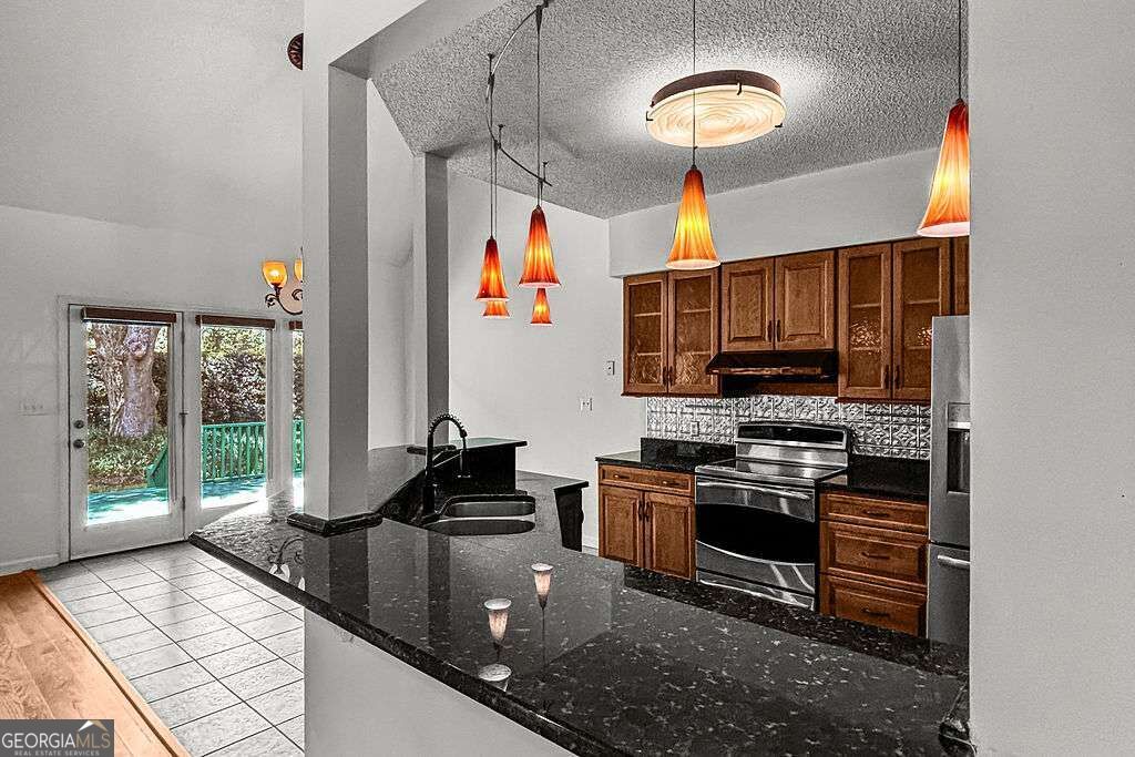 230 Lyman Hall Property Photo 41
