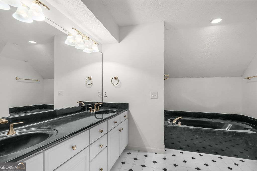 230 Lyman Hall Property Photo 71