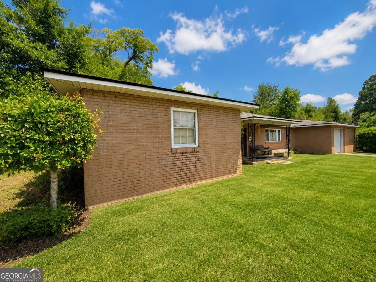 1002 N Carroll Street Property Photo 14