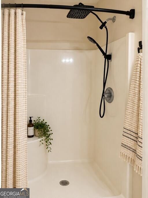 209 Henderson Street Property Photo 11