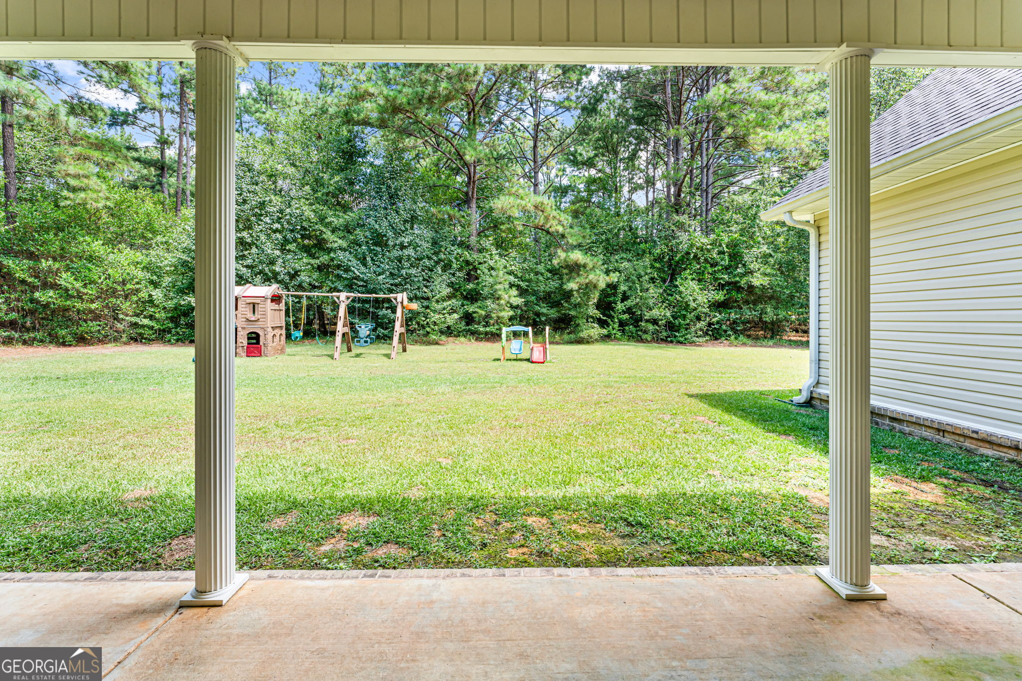 142 Honeysuckle Trace Property Photo 31