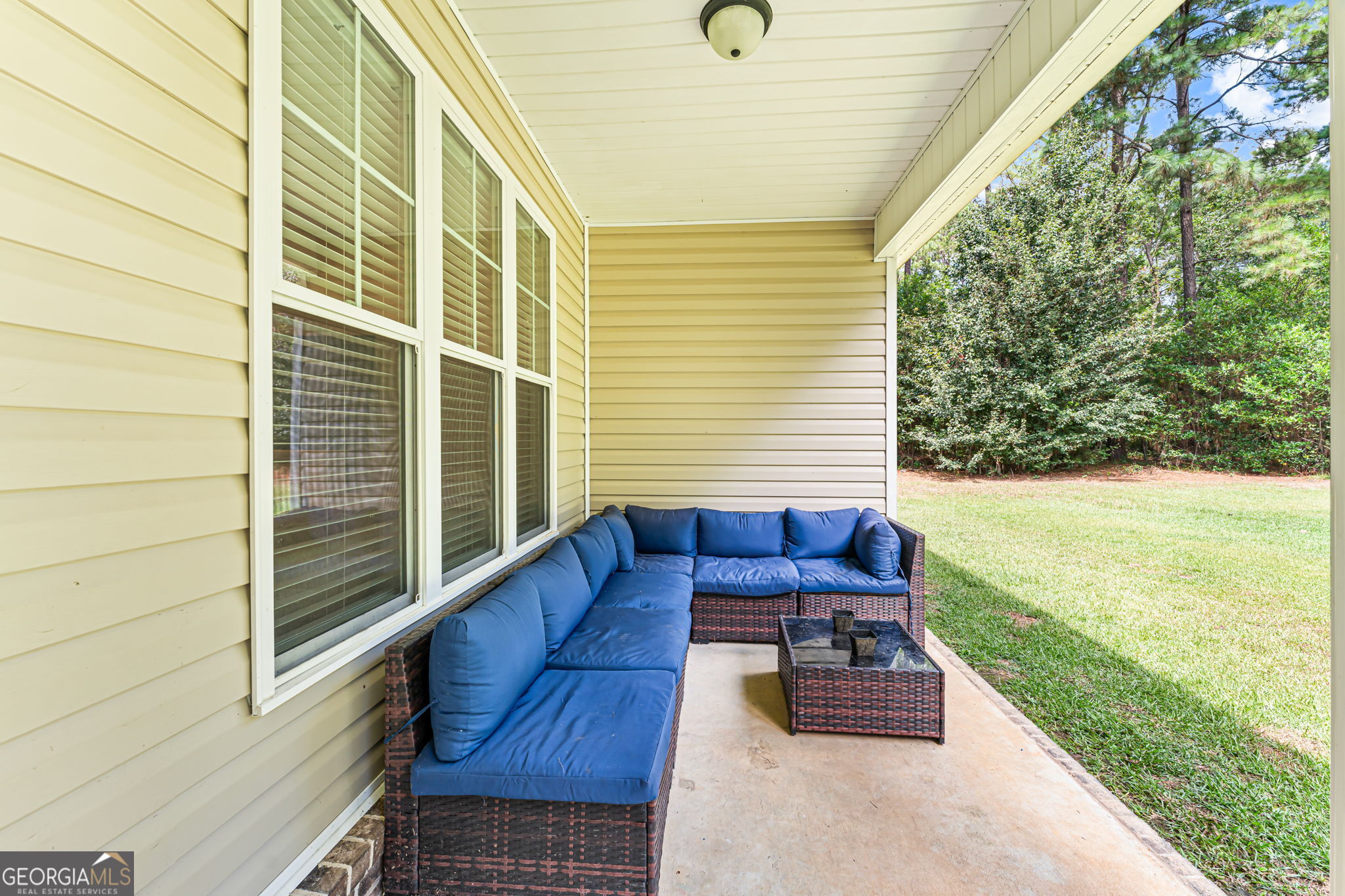 142 Honeysuckle Trace Property Photo 32