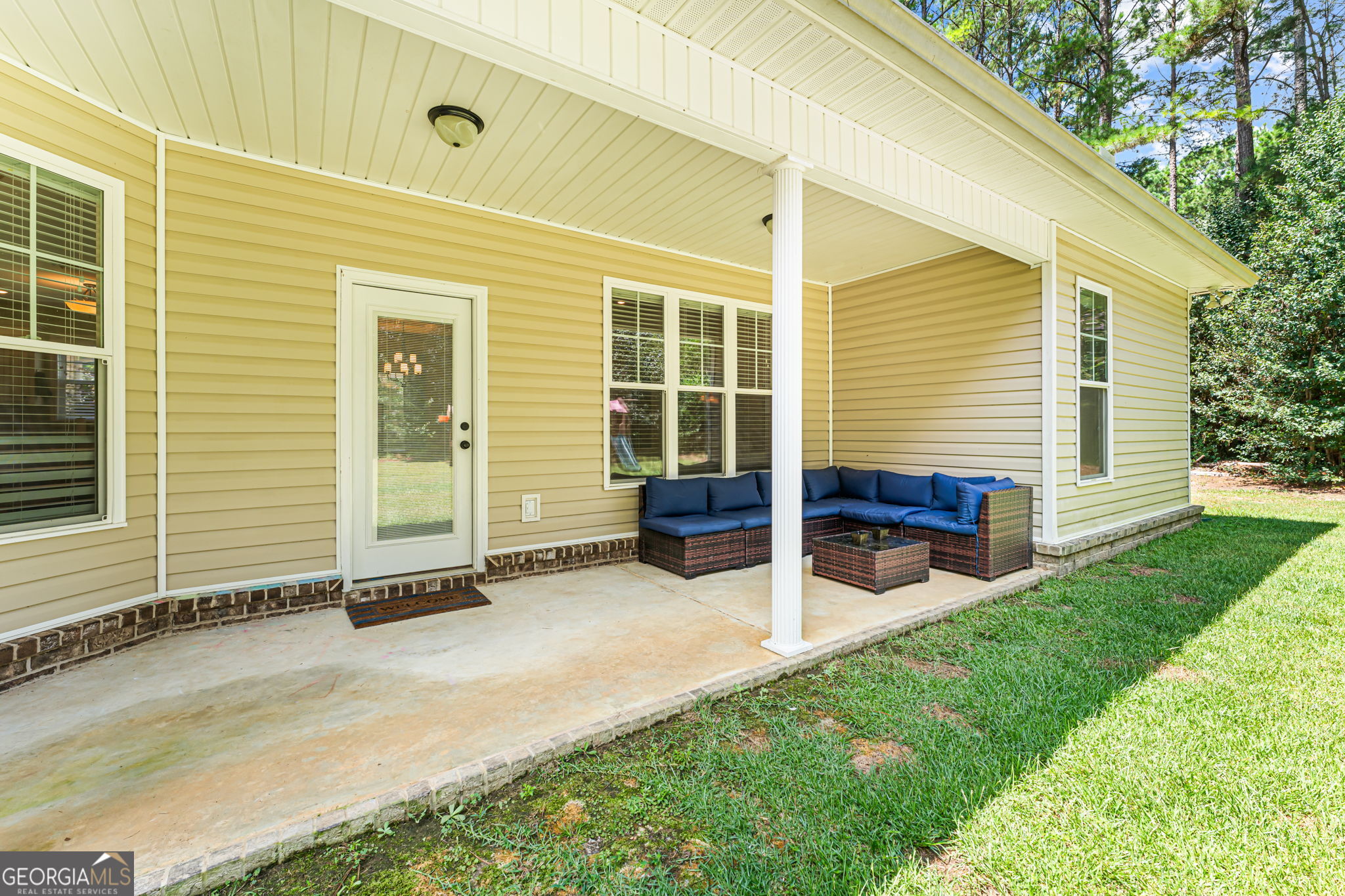 142 Honeysuckle Trace Property Photo 33
