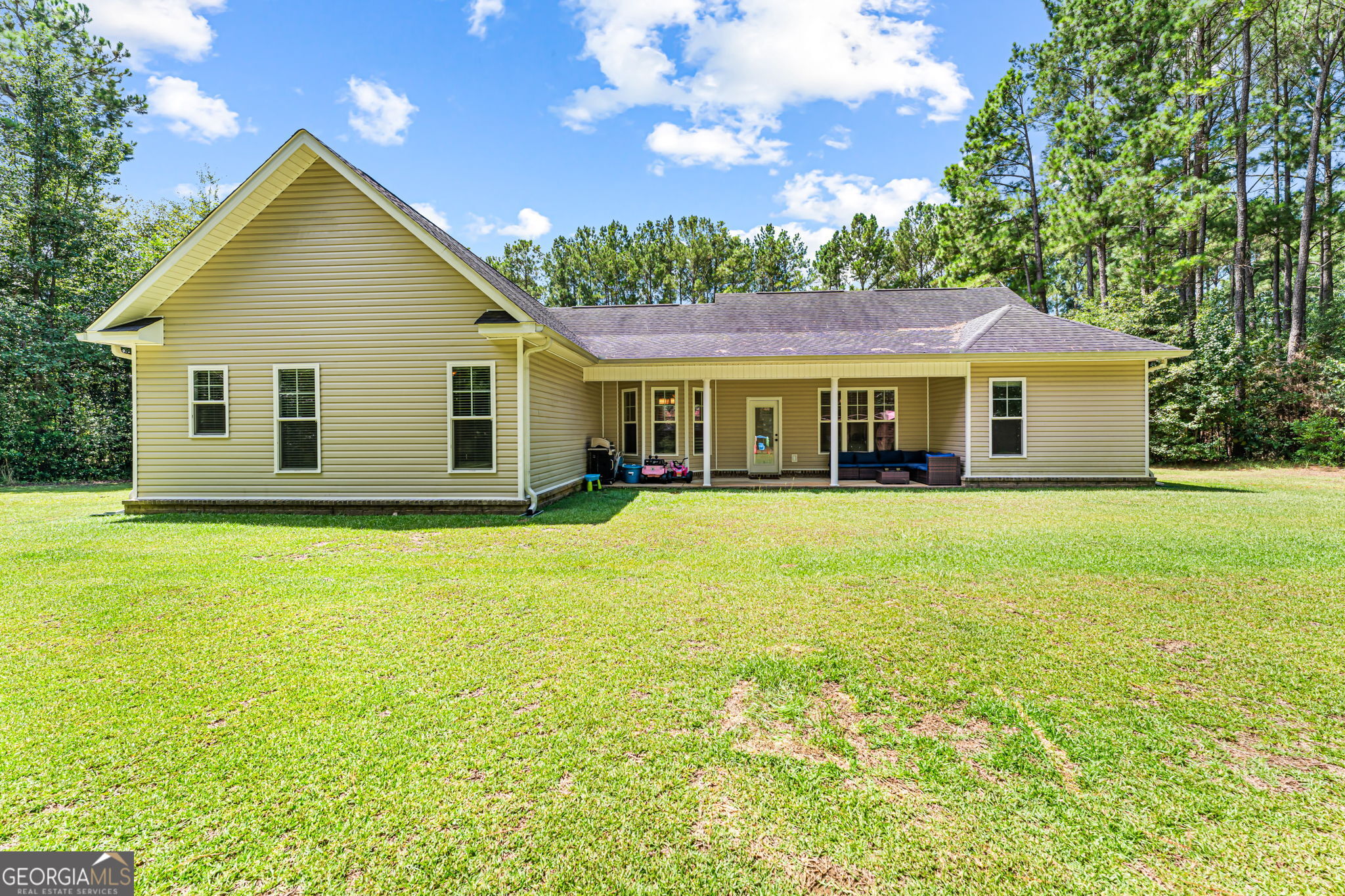 142 Honeysuckle Trace Property Photo 34