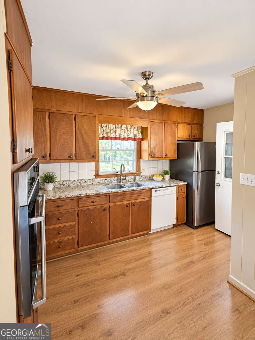 304 Fayetteville Road Property Photo 5