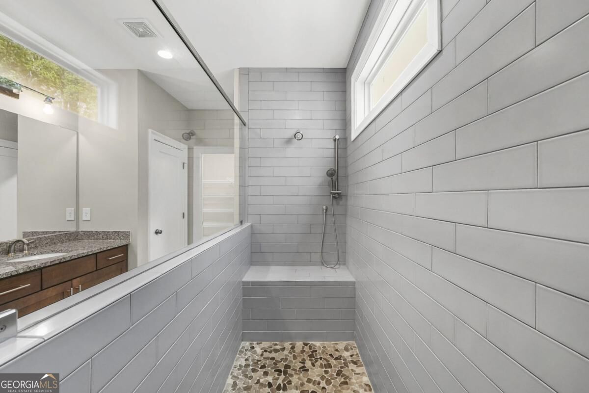 304 Bandon Way Property Photo 16