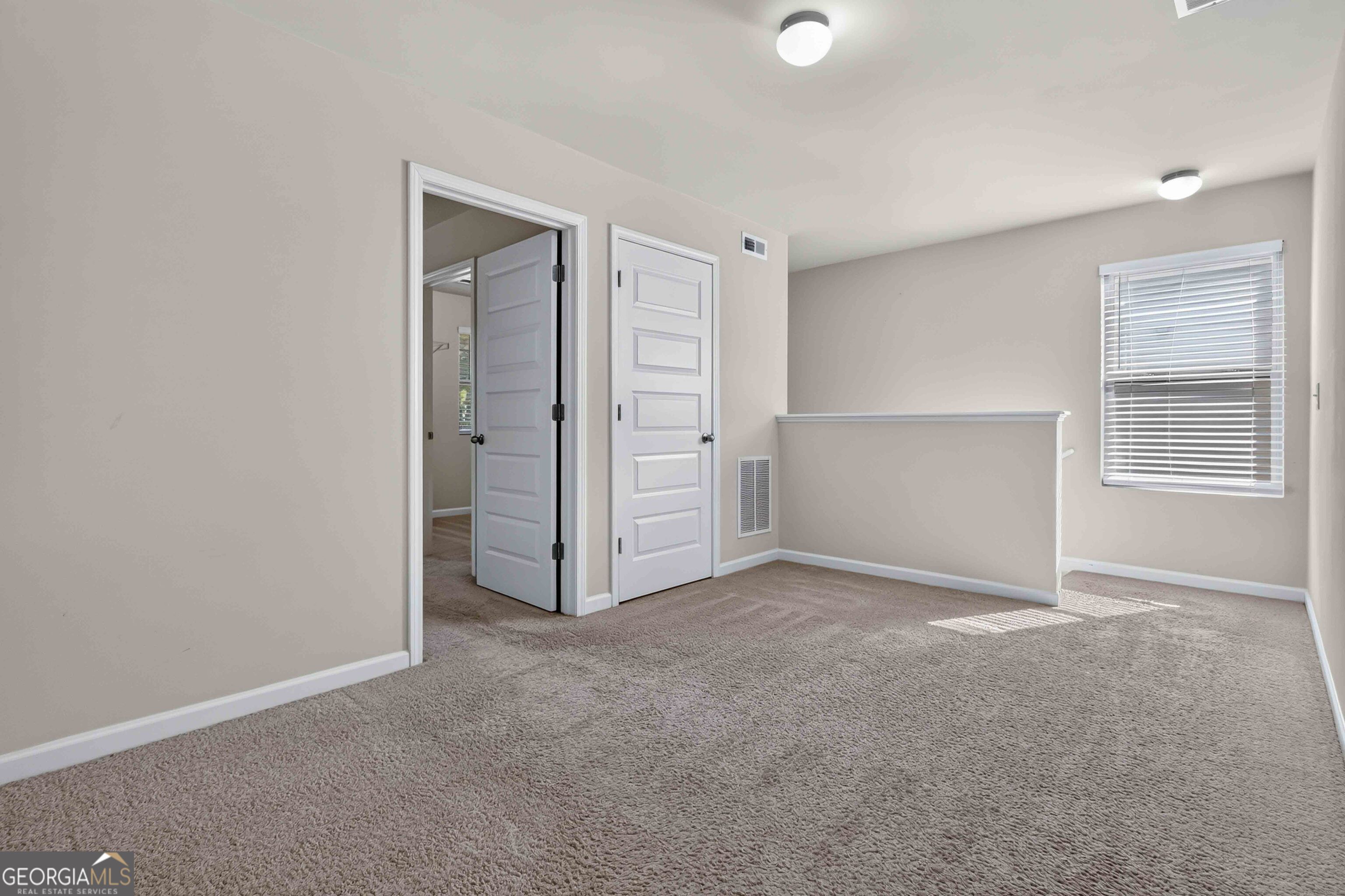 3744 Hampshire Walk Sw Property Photo 12