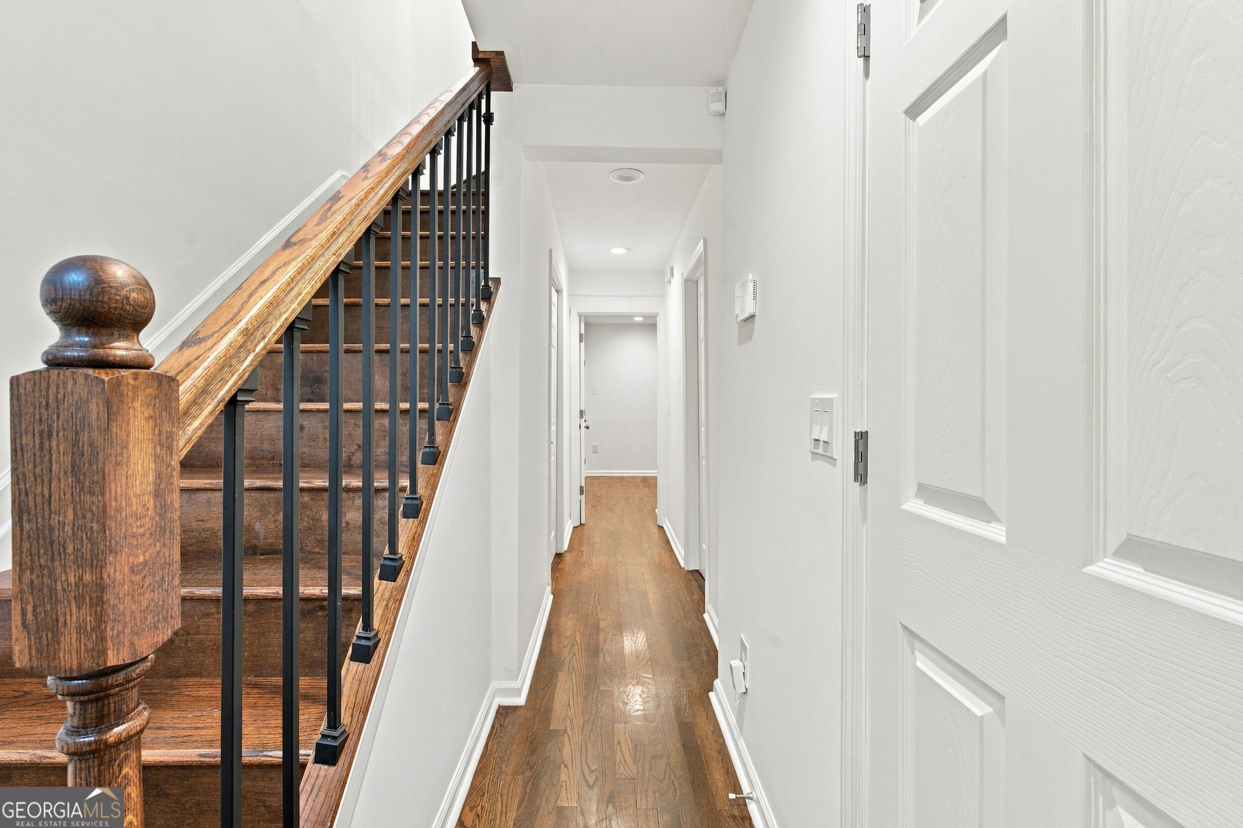 653 Park Village Drive Ne Property Photo 3