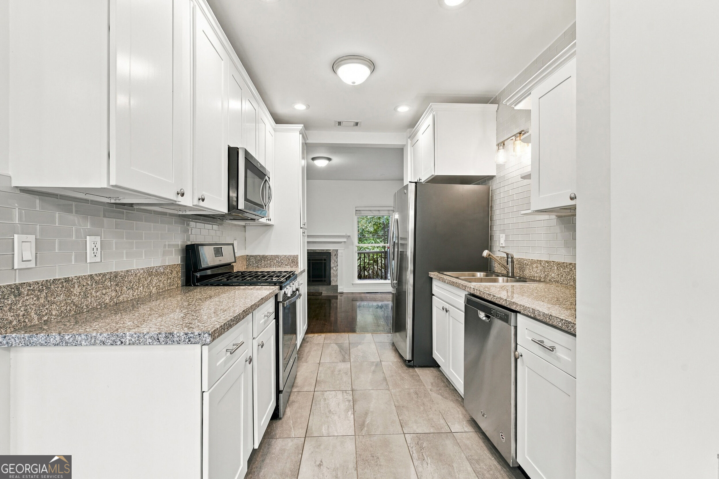 653 Park Village Drive Ne Property Photo 10